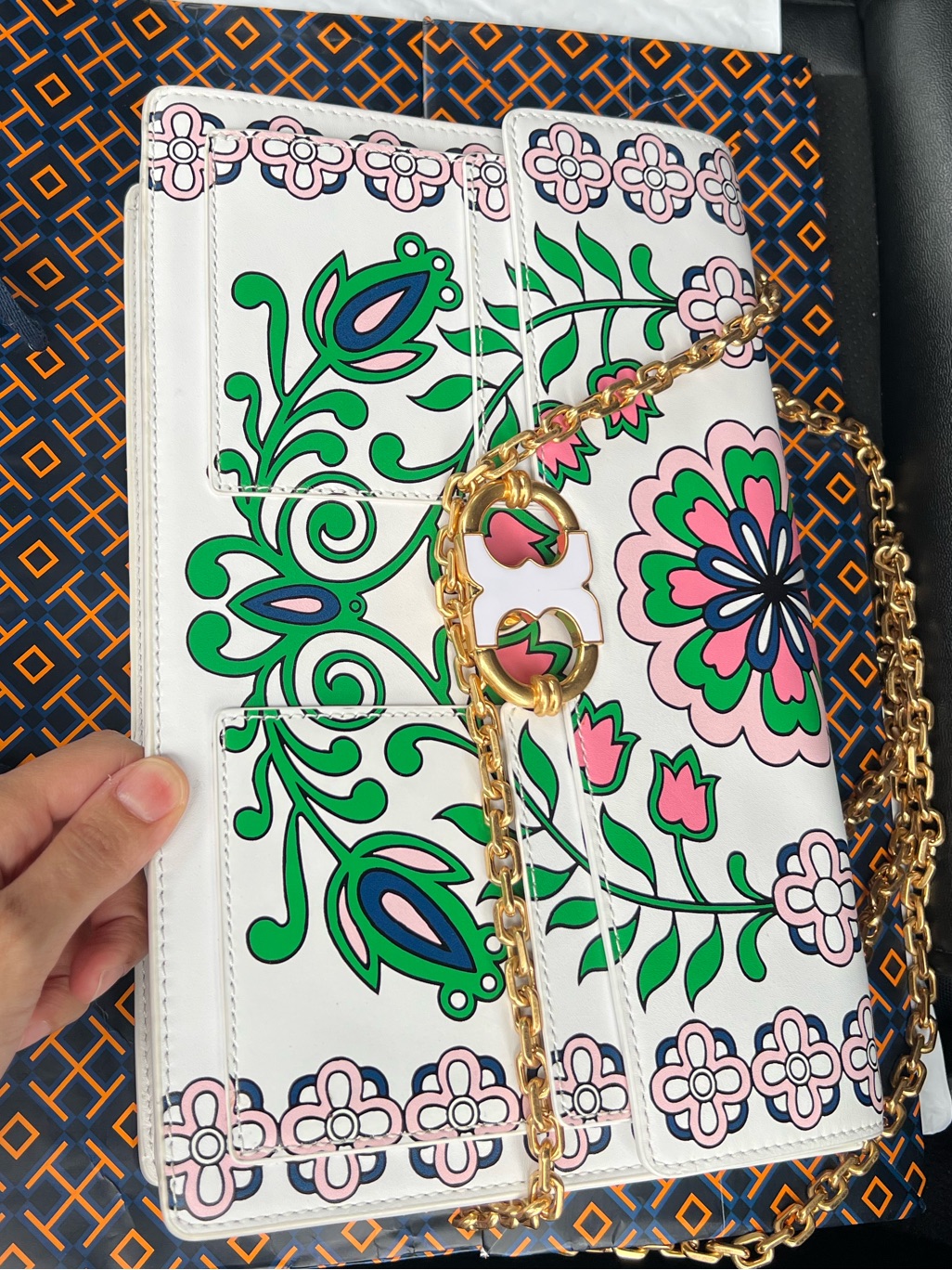 Tory Burch Limited Edition White And Green Floral Shoulder Bag With Chain Strap